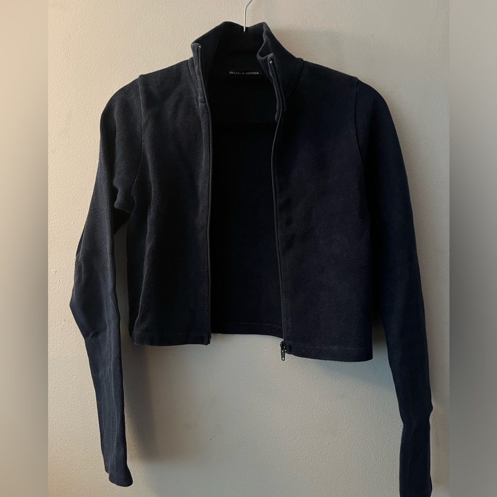 BRANDY MELVILLE FITTED MOCKNECK ZIP UP